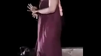فيديو رقص مثير لفيفي عبده يعرضها للانتقادات سكس نيك مصرى