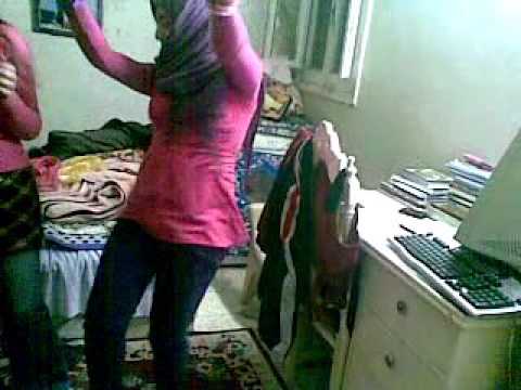 رقص منازل ساخن على اغنية حسين الجسمي